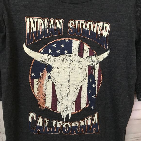 Taylor & Sage Small Gray Lace Sleeve Graphic Tee - Picture 3 of 5